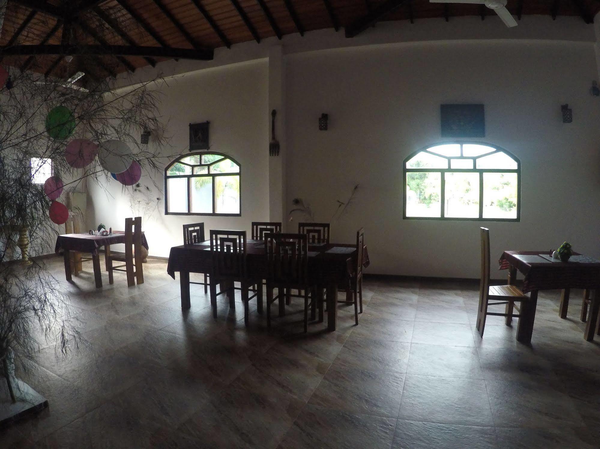 Dhammika Magic Palace Wadduwa Buitenkant foto