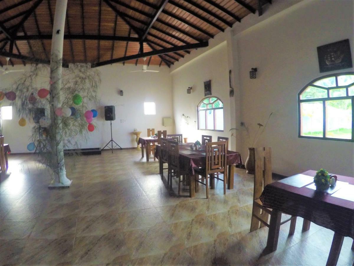 Dhammika Magic Palace Wadduwa Buitenkant foto