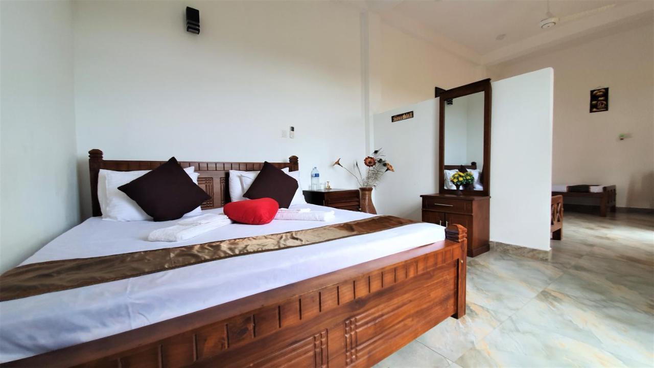 Dhammika Magic Palace Wadduwa Buitenkant foto